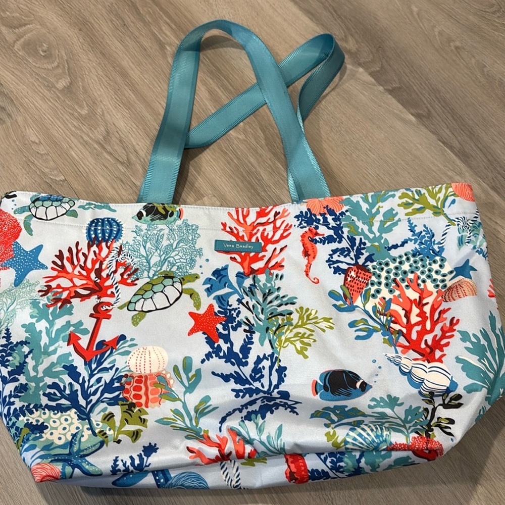Vera Bradley beach tote bag